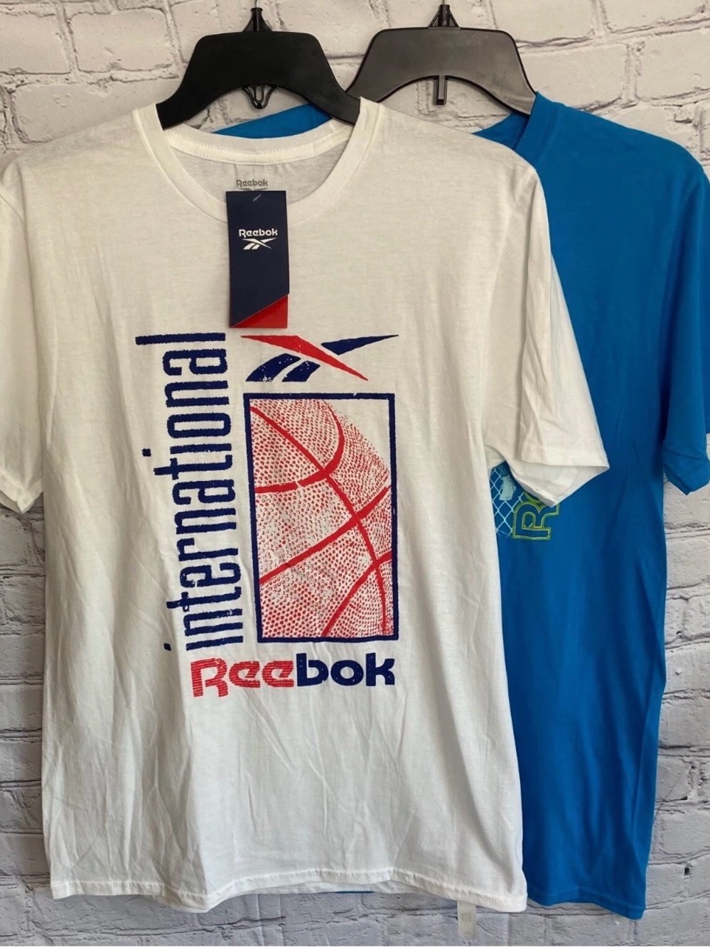 Reebok Men's Workout Gym Basketball Graphic Logo T-Shirts 2 Pack sz Med NWT